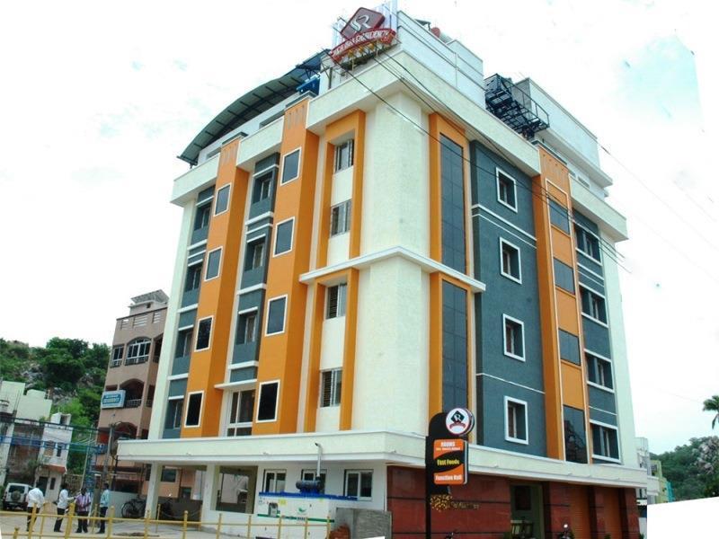 Ssr Hotel Srikalahasti Exteriör bild